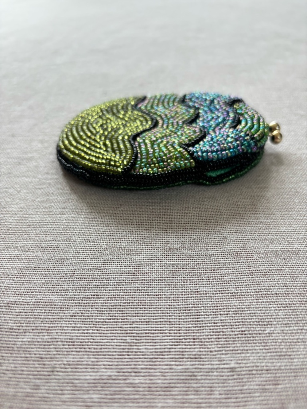 Vintage green beaded artisan funky boho unique kiss lock coin purse. - Picture 5 of 10